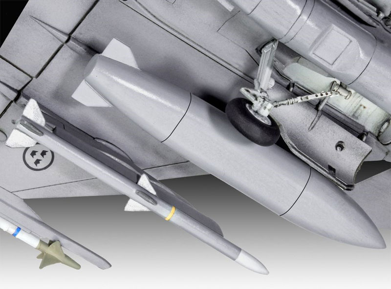 レベル サーブ JAS-39D グリペン 複座型 1/72 Aircraft 03956 プラモデル