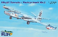 RB-45C トーネード 偵察爆撃機 + Mark.7 核爆弾